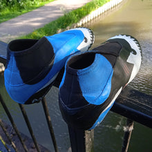 Load image into Gallery viewer, FOOTBALL BOOTS - Shark | Aquenture