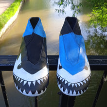 Load image into Gallery viewer, FOOTBALL BOOTS - Shark | Aquenture